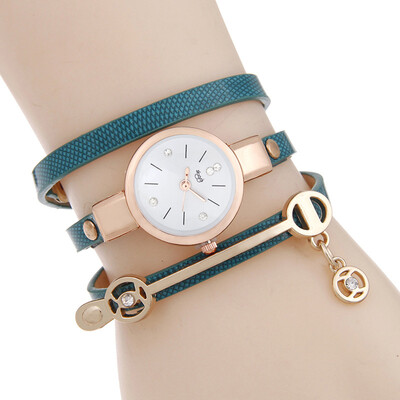 

Hot new ladies winding watch scale diamond pendant quartz watch