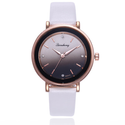 

Korean version of the gradient color ladies quartz watch creative diamond engraving