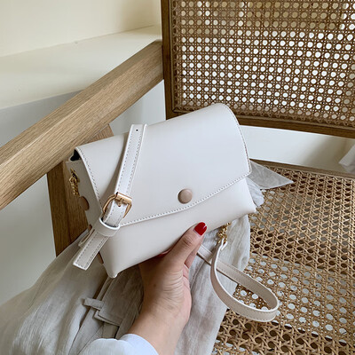 

Senior sense bag female 2019 new wave Korean version of the fashion rivet casual wild chain shoulder slung small square bag