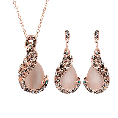 

New Hot European Opal Peacock Necklace Earrings Jewelry Set