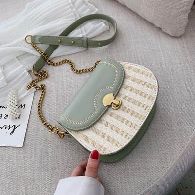 

Girls small bag new Korean fashion versatile shoulder bag chain slanting small square bag tide