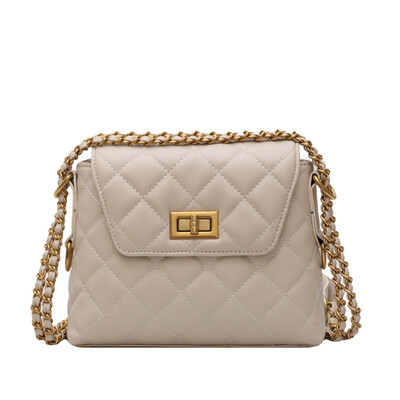 

2019 new womens bag fashion personality color matching small square bag portable Messenger bag