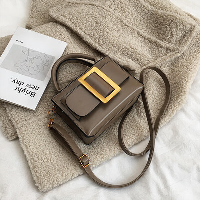 

On the new retro Messenger bag small female 2019 new wave Korean version of the wild shoulder fashion texture solid color small square bag