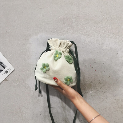 

Small fresh Sen girl bag bag female 2019 new ins Japanese wild flower canvas shoulder Messenger bag