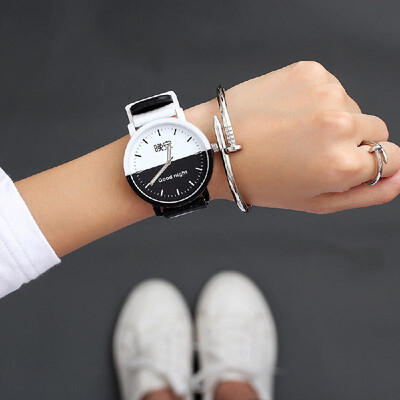 

Korean fashion belt watch female student trend mens belt watch ladies watch mens couple quartz watch Im a boy
