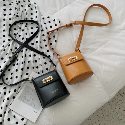 

Advanced sense bag female bag 2019 new wave Korean version of the simple shoulder Messenger bag wild fashion gas bucket bag
