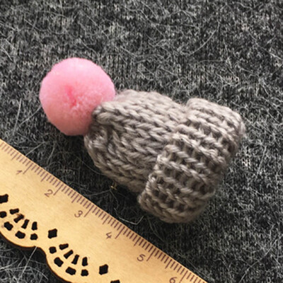 

Mini Colorful Woolen Knitted Hairball Hat Brooch Pins For Women Men Sweater Shirt Jacket Collar Badge Fashion Jewelry