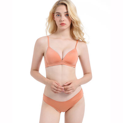 

Women Bra Briefs Set Ladies Comfortable Smooth No Trace Deep V No Steel Ring Bra Panties Two-piece
