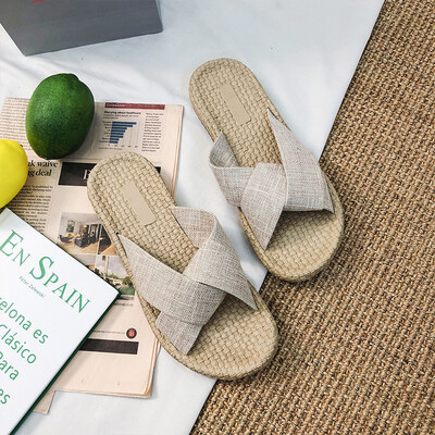 

Korean slippers woman summer cloth face cross belt flat bottom wearing beach cool towing fashion all kinds of anti-skid casual wom