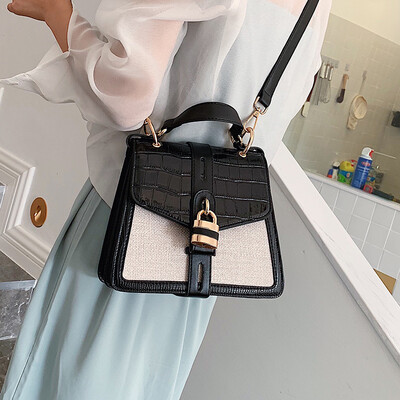 

Womens bag 2019 new fashion handbags summer small fresh pop forest bag small wild Messenger bag