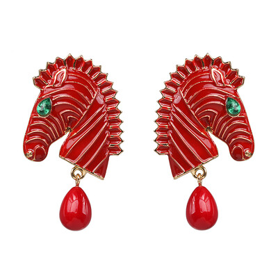 

2019 new arrival fashion BEE Stud Earrings for Women Gold Color bee Statement Earrings Lady Jewelry Female Bijoux