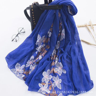 

2018 new autumn&winter ladies use lily national embroidery embroidery cotton&linen scarf shawl travel wholesale direct sales