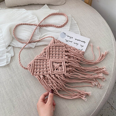 

Tailored Fashion Ladies Wild Fringed Ethnic Wind Straw Shoulder Bag Messenger Bag
