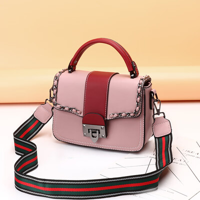 

In summer the Korean version of the New Bag Girl Bag Chao has a wide-band handbag with one shoulder&one shoulder inclined bag