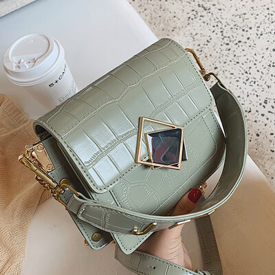 

Norths bag stone small square bag2019 new womens bag simple chain simple chain single-shoulder single-shoulder oblique ba