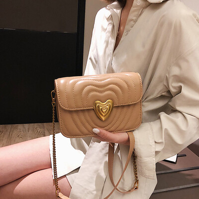 

Qiao Bani 2019 new Korean fashion Dongdaemun wild peach heart chain small square bag shoulder diagonal female bag tide