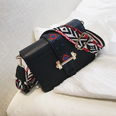 

Qiao Bani 2019 new Korean fashion Harajuku wind color ribbon small square bag shoulder diagonal tide foreign trade handbag