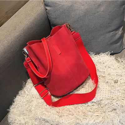 

Bag female 2019 new wave Korean version of the wild Messenger shoulder single scrub large capacity fashion casual solid color bucket bag