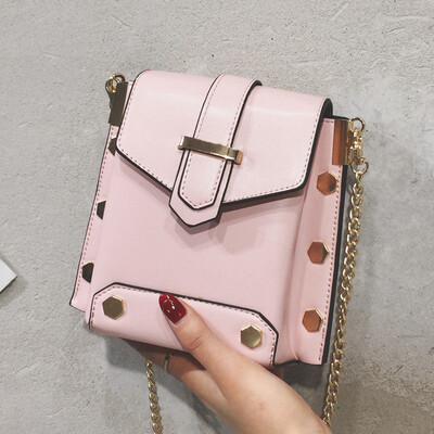

Baofu 2019 new fashion feel foreign air mobile phone bag network celebrity bag 100 lap chain single shoulder oblique satchel bag