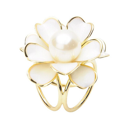 

Brooch2019HOT Korean Fashion Delicate Chic Simple Black White Enamel Camellia Pearl Scarf Buckle Tricyclic Clip Brooch Pins
