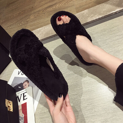 

Cool slippers women wear autumn Korean version of the network popular fashion open - toed thick - bottom cross - a word to drag ca