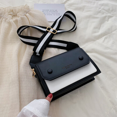 

New small bag female 2019 new wave Korean version of the wild Messenger bag wide shoulder strap shoulder fashion contrast color small square bag