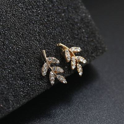 

Golden Color Leaf Stud Earrings For Women Shiny Crystal Ear Jewelry Wholesale Jewelry