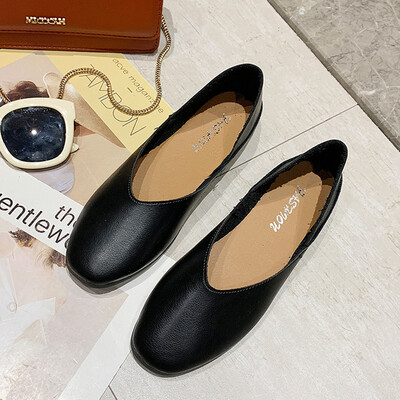 

Doudou shoes woman 2019 autumn version of the new Korean version of the Internet celebrity shallow mouth first two wear single sho