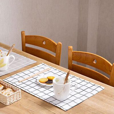 

Toponeto Table Mat Insulation Pad Cotton And Linen Anti-Scalding Tablecloth Placemat