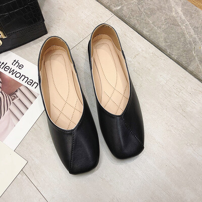 

Retro grandma shoes women thick with summer Korean version of Joker square head shallow mouth low documentary shoes women black