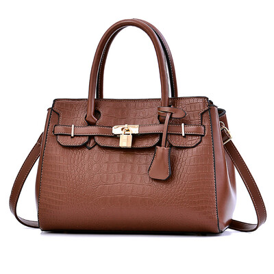 

2019 spring&summer new diagonal female bag Europe&America large-capacity handbag shoulder trend wild bag