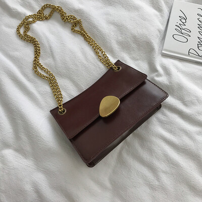

On the new network red small bag female 2019 new wave Korean version of the shoulder bag small square bag wild Messenger ins chain bag