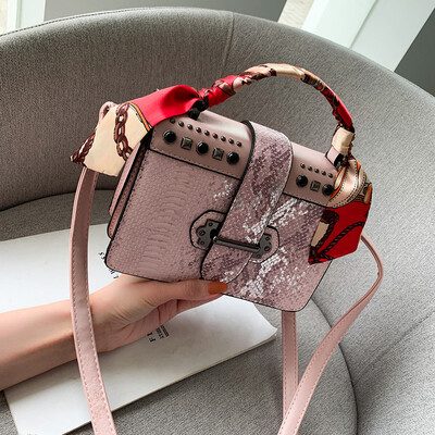 

Qiao Bani 2019 new European&American style fashion scarves snakeskin rivet flip bag shoulder bag diagonal shoulder bag