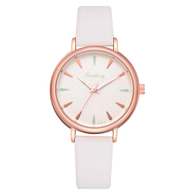 

Korean version of the creative concept petal scale quartz watch student personality casual PU leather fashion jewelry watch