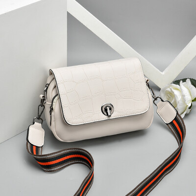 

Summer on the new small bag womens bag fashion fresh stone texture foreign style slung ins shoulder