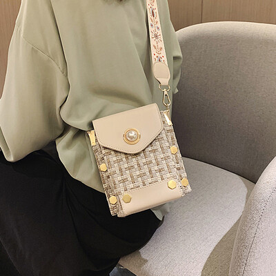 

Sen simple small bag Korean version of the wild wide shoulder strap foreign womens bag 2019 new small square bag summer Messenger bag