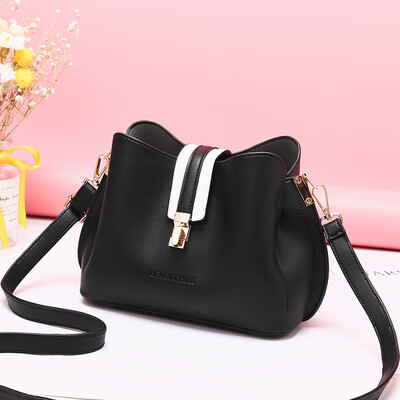 

Womens water bucket bag single shoulder bag fashionable inclined bag summer bag simple recreational saddle