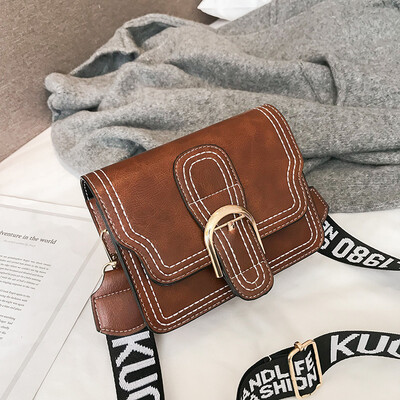 

Ins super fire bag diagonal small bag female 2018 new Korean version of the wild Sen retro wide shoulder shoulder Messenger bag