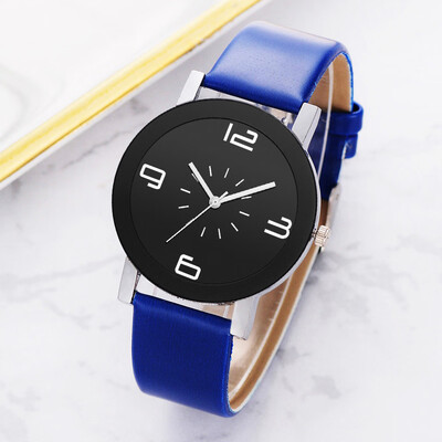 

〖Follure〗Casual Fashion Monochrome Simple Digital Scale Disc Belt Strap Ladies Watch