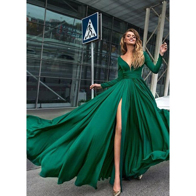

Sexy fashion deep V split split pendant skirt