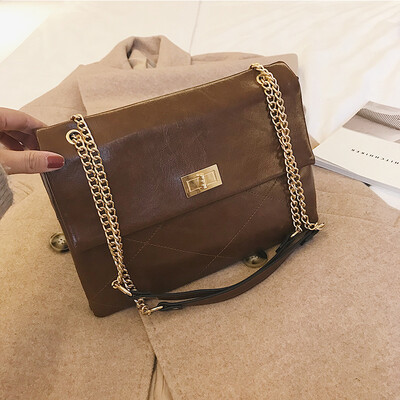 

Spring&summer retro bag female 2019 new Hong Kong style fashion casual lock buckle wild chain shoulder slung small square