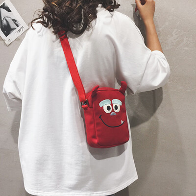 

Funny small bag female 2019 new ins Japanese Harajuku canvas bag wild cute girl slung shoulder bag