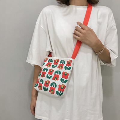 

Tailored Women Simple Flower Canvas Bag Shoulder Messenger Bag Small Square Bag