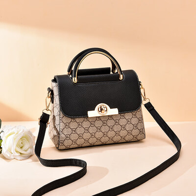 

The Korean version of the new mini-womens fashion ladys handbag with one shoulder&diagonal straddle bag ins in summer