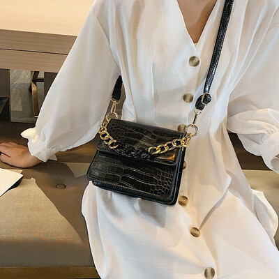 

New small bag female 2019 new summer stone pattern shoulder bag foreign style texture ladies portable Messenger bag tide