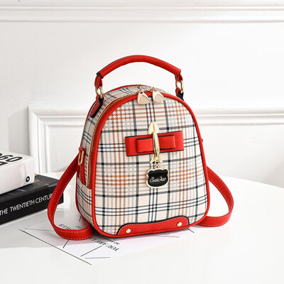 

A New Backpack for Female Students in Summer