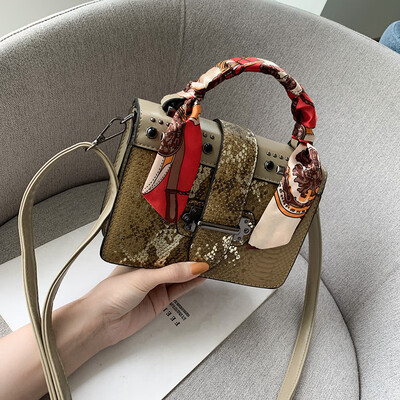 

Qiao Bani 2019 new European&American style fashion scarves snakeskin rivet flip bag shoulder bag diagonal shoulder bag