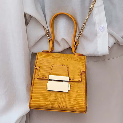 

Summer on the new texture of foreign gas 2019 new womens bag fashion shoulder chain high-capacity Tote bag