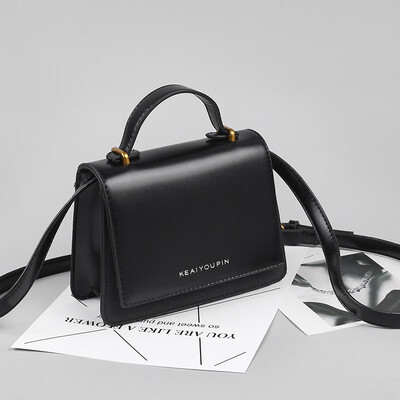 

Ins simple Internet celebrity small black bag fashion 100 womens bag 2019 new autumn winter Korean version of single shoulder sl