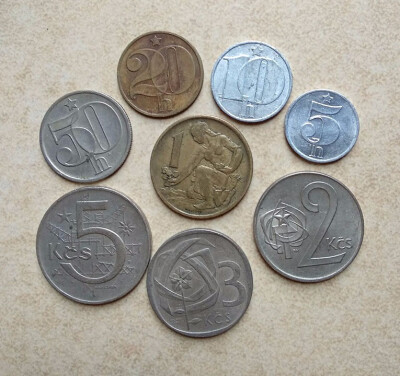 

8 PCS SET Coins Of Czechoslovakia